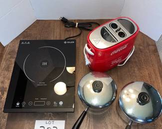 Cookware Lot 2 Revere Ware 1.5 and 2Qt Pots w Lids, CocaCola Hot Dog Bun Toaster, Hot Plate