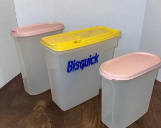 Two Tupperware Modular Mates Storage Canisters w Pink Lids, 1 Bisquick Rubbermaid Servin Saver