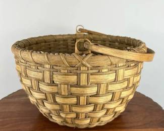 Vintage Primitive Hand Woven Split Oak Gathering Basket 1034 Diameter