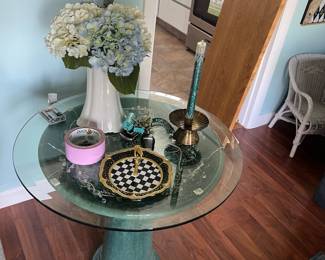 Bird bath side table with glass top