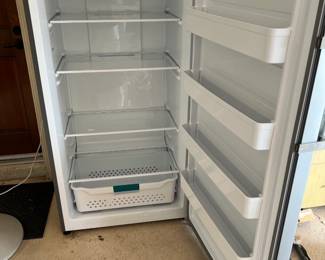 Hisense Convertible Refrigerator Freezer  17 cu ft model