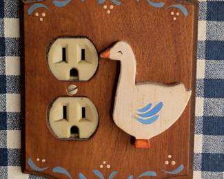 Hand-Painted Wooden Goose Outlet Cover with Scalloped Edge