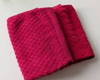 Set of Two Red Textured Kitchen Towels