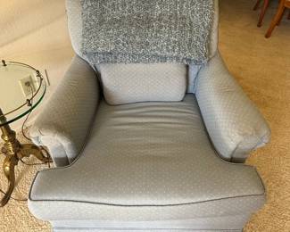 Light Blue Dotted Upholstered Armchair with Throw Blanket