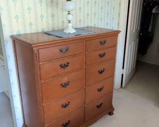 Ethan Allen Baumritter Maple Dresser