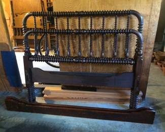Full size Jenny Lind bed - complete with side rails & slats