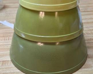 Pyrex Verde Geen Nesting Bowls