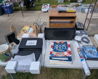 New and vintage housewares and kitchenwares