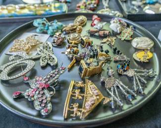 Broaches and pins