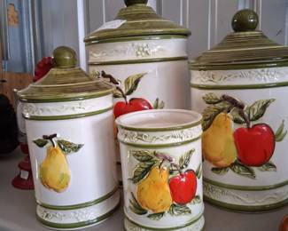 Canister set and utensil holder in lovely condition