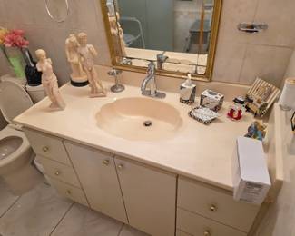 bathroom decorations