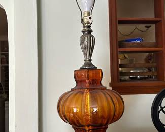 MCM amber glass table lamp