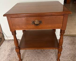 ETHAN ALLEN Heirloom Maple Nightstand 