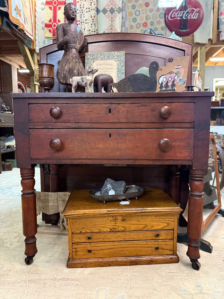 Nice Southern work table possibly Tennessee