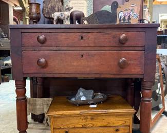 Nice Southern work table possibly Tennessee
