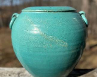 North Carolina art pottery large vase produced by J.B. Cole Pottery in Steeds, NC attributed to Waymon Cole