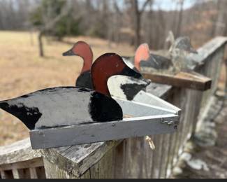 ANTIQUE J. W. REYNOLDS METAL TRIPLE TRIFOLD FOLDING WOOD DUCK DECOYS