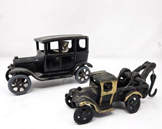 Arcade Cast Iron Ford Model T Fordor Sedan w Vintage Cast Iron Tow Truck Toy Lot