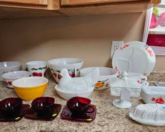 Fire king, Pyrex, ruby red
