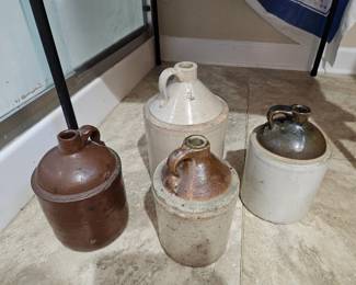 Sipping jugs