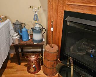 Butter churn