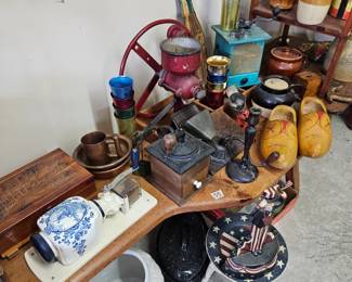 Cobbler bench, wooden shoes