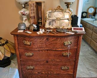 Tiger oak chest of drawers