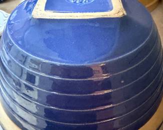Vintage Beehive stoneware pottery bowls