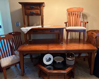 Mission style furniture. Dining table with 8 chairs, coffee table and size table 