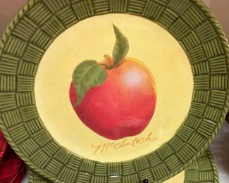 Cracker Barrel McIntosh apple dinner plates 