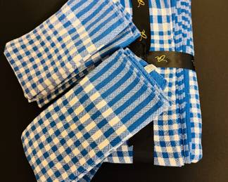 French Gingham Tablecloth and Napkins