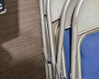 Card table / 4 chairs