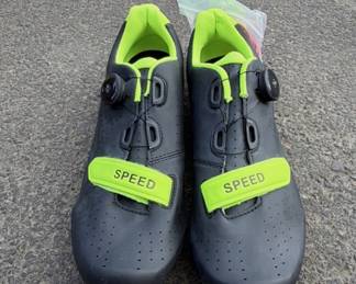 Speed Road Cycling Shoes ( will fit Peloton) Size 81/2