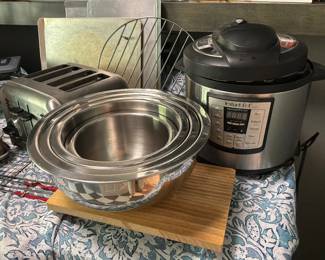 Stainless steel mixing bowls nesting set, Insta pot and four slice toaster