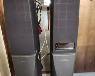 Sony SAVA15 Standing Speakers 2pc and SSSR151 Speakers 2pc