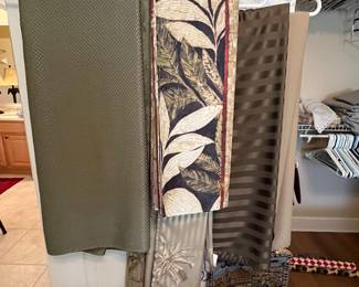 Tablecloths 
