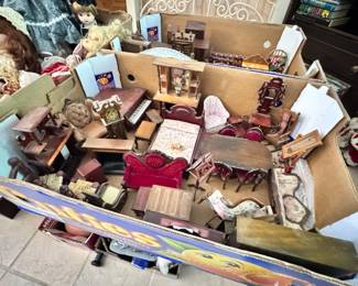 Assorted Dollhouse Furniture
