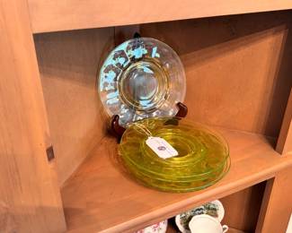 Vaseline Plates