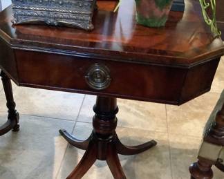 Accent table 22X 22X 27.25 H