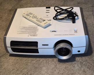 Epson Home Cimema 8100 Projector