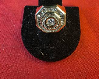 Gorgeous custom made 14K and Diamonds ring 