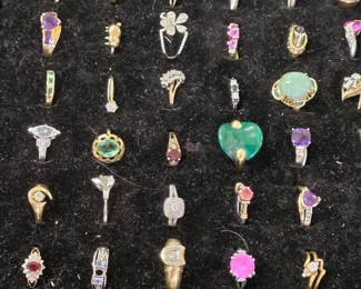 Assorted Gold rings 