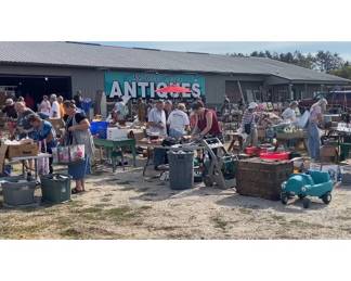 Pictures from the last dollar sale
