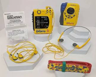 BB042 Sony Walkman Bundle