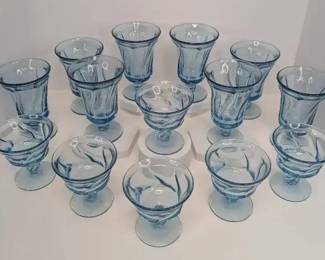 BB045 Set of 14 Fostoria Jamestown Blue Swirl Glasses