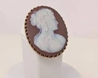BB012 Vintage Cameo Broach