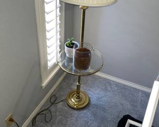 Floor lamp