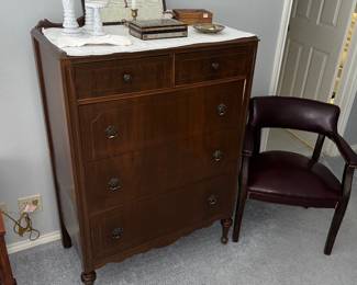 Vintage chest of drawers