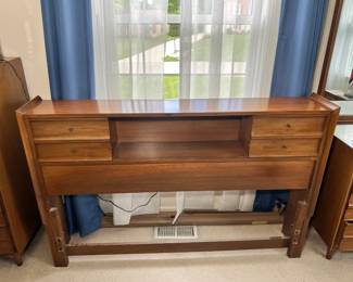 rare, 4-piece vintage MCM bedroom suite by Robinson of Detroit