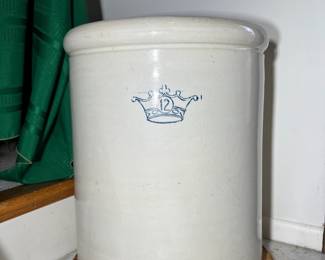Vintage 12-gallon glazed stoneware crock proudly featuring the iconic Robinson Ransbottom blue crown trademark stamp.